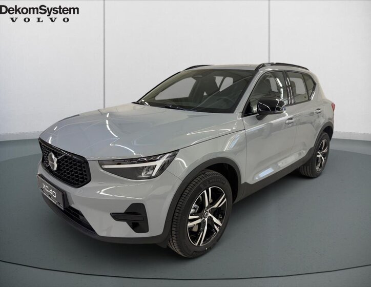 Volvo XC40 SUV / Terénní 2,0 l 120 kw