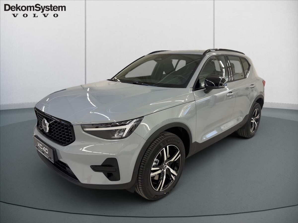 Volvo XC40 SUV / Terénní 2,0 l 120 kw