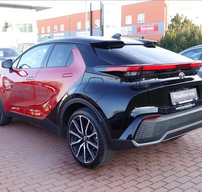 Toyota C-HR 6