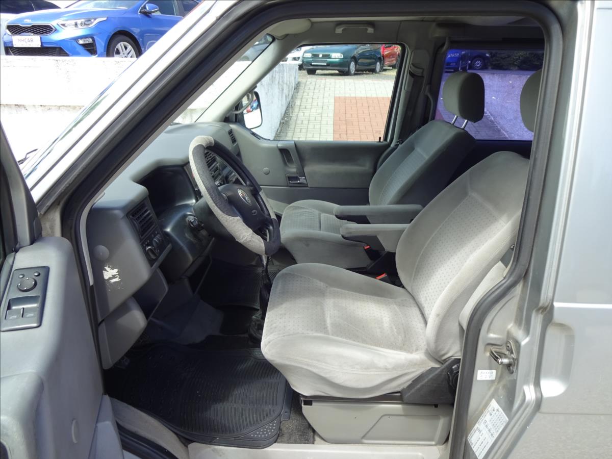 Volkswagen Caravelle