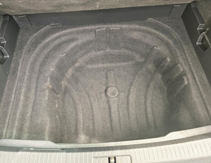 Volkswagen Golf Kombi 2,0 l 110 kw