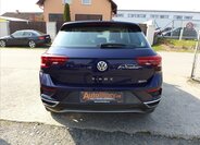 Volkswagen T-Roc SUV / Terénní 2,0 l 110 kw
