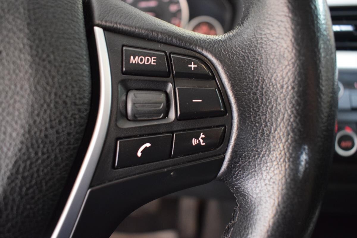 BMW Řada 3 Sedan / Limuzína 1,6 l 100 kw