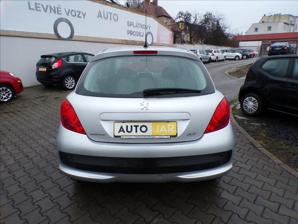 Peugeot 207 Hatchback 1,4 l 70 kw