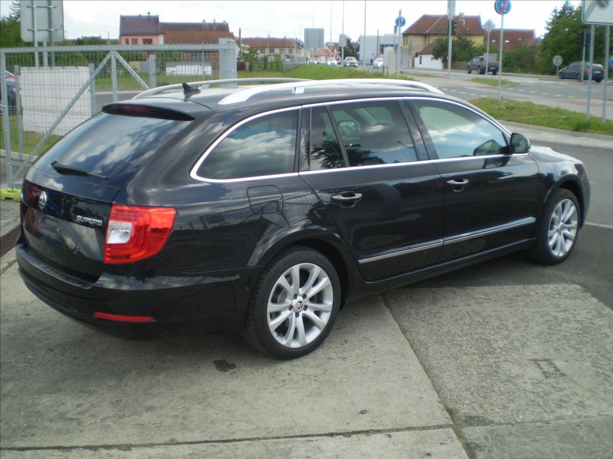 Škoda Superb Kombi 2,0 l 125 kw