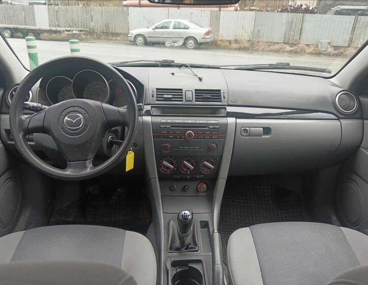 Mazda 3 Hatchback 1,3 l 62 kw