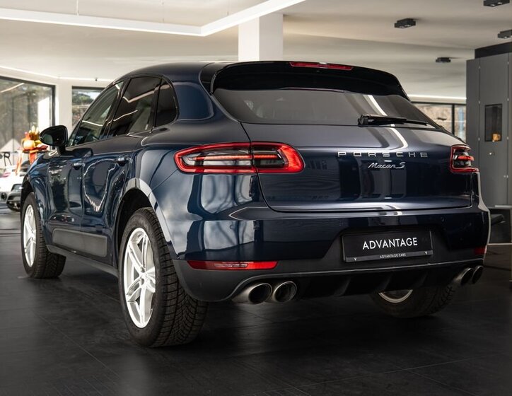 Porsche Macan 4