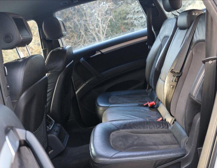 Audi Q7 Kombi 3,0 l 176 kw