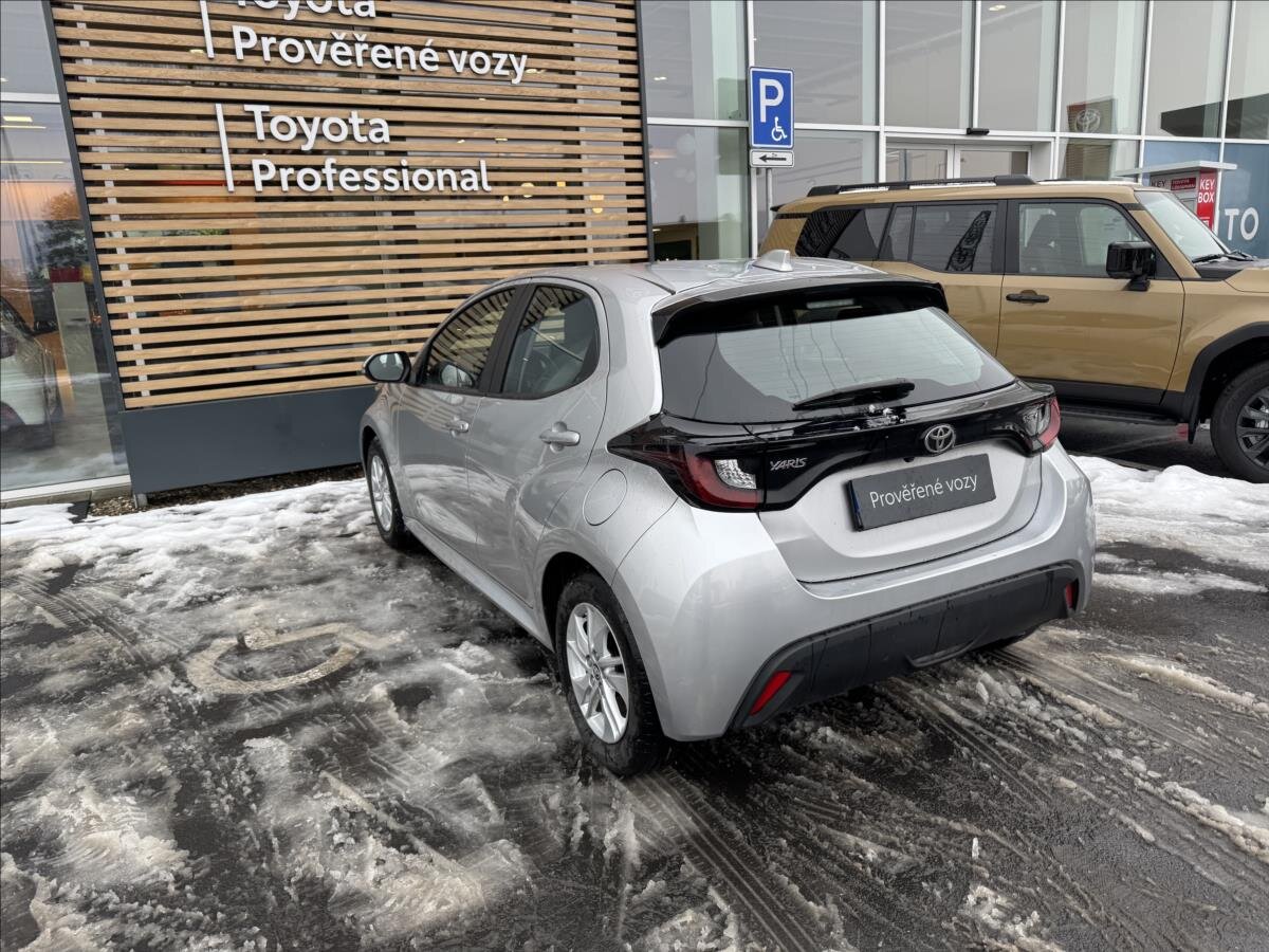 Toyota Yaris Hatchback 1,5 l 68 kw
