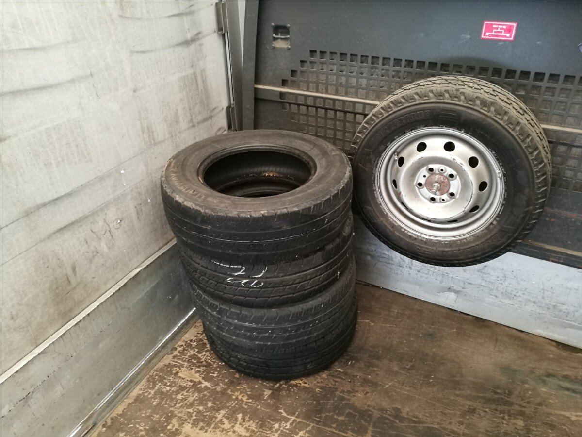 Peugeot Boxer Valník 2,2 l 110 kw