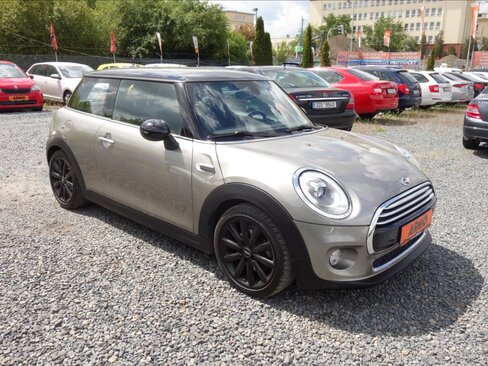 Mini Cooper Hatchback 1,5 l 100 kw