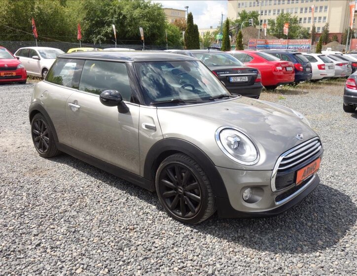 Mini Cooper Hatchback 1,5 l 100 kw