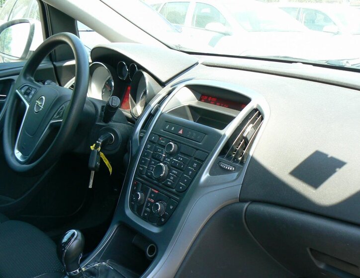 Opel Astra Hatchback 1,4 l 103 kw