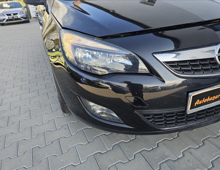 Opel Astra Hatchback 1,6 l 132 kw