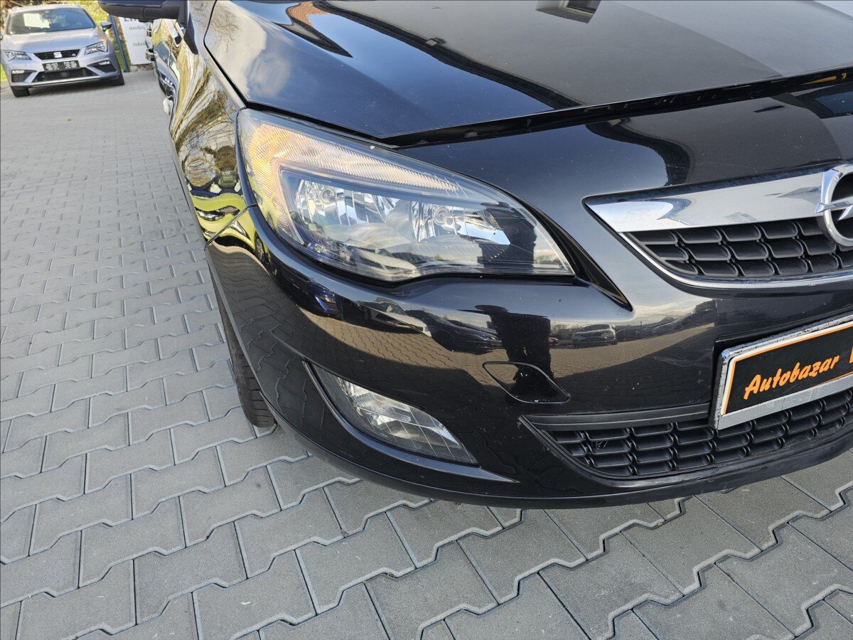 Opel Astra Hatchback 1,6 l 132 kw