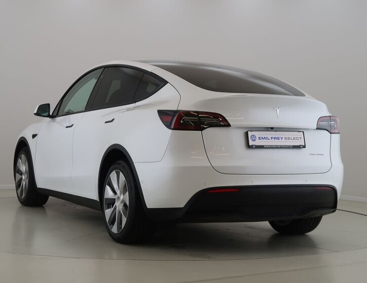 Tesla Model Y SUV 0,0 378 kw