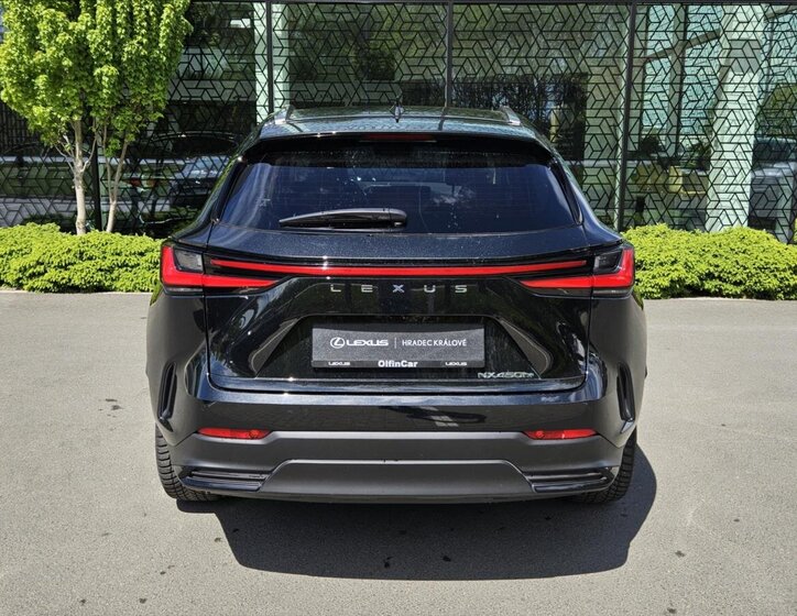 Lexus NX 450h plus SUV / Terénní 2,5 l 227 kw