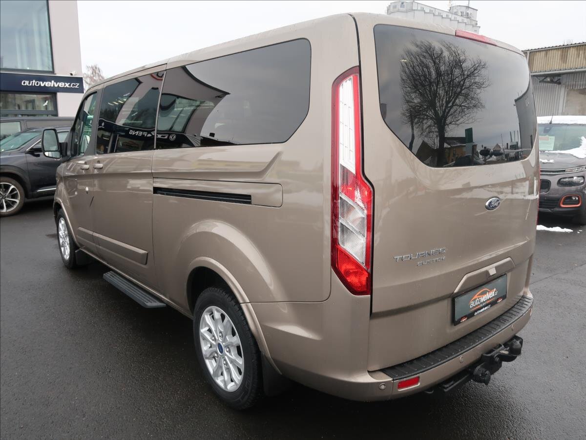 Ford Tourneo Custom