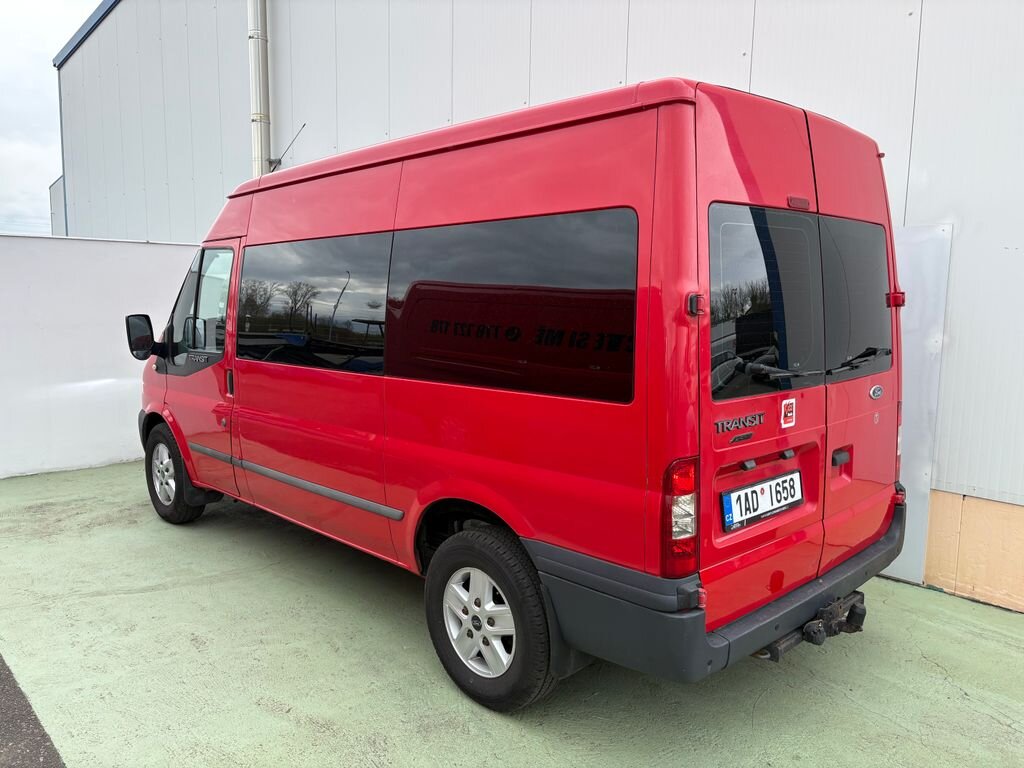 Ford Transit Kombi 2,4 l 103 kw