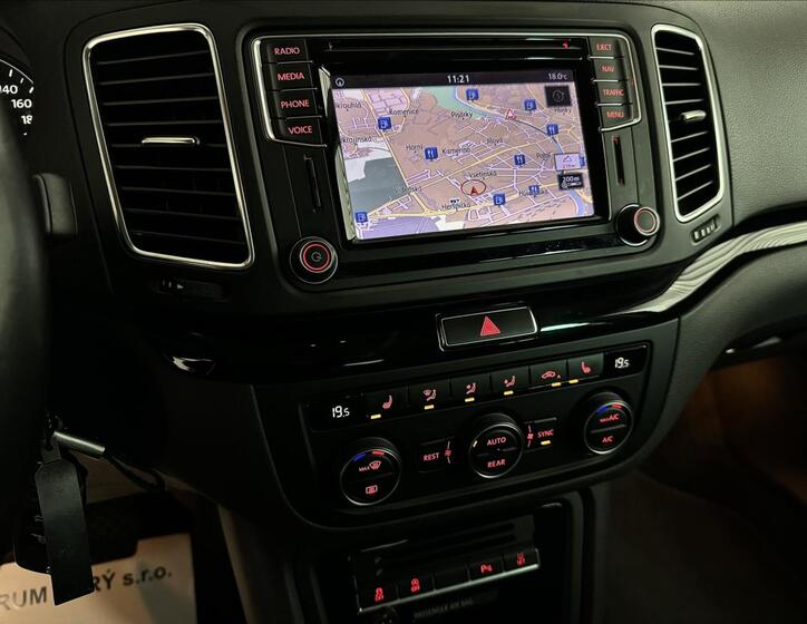 Volkswagen Sharan 23