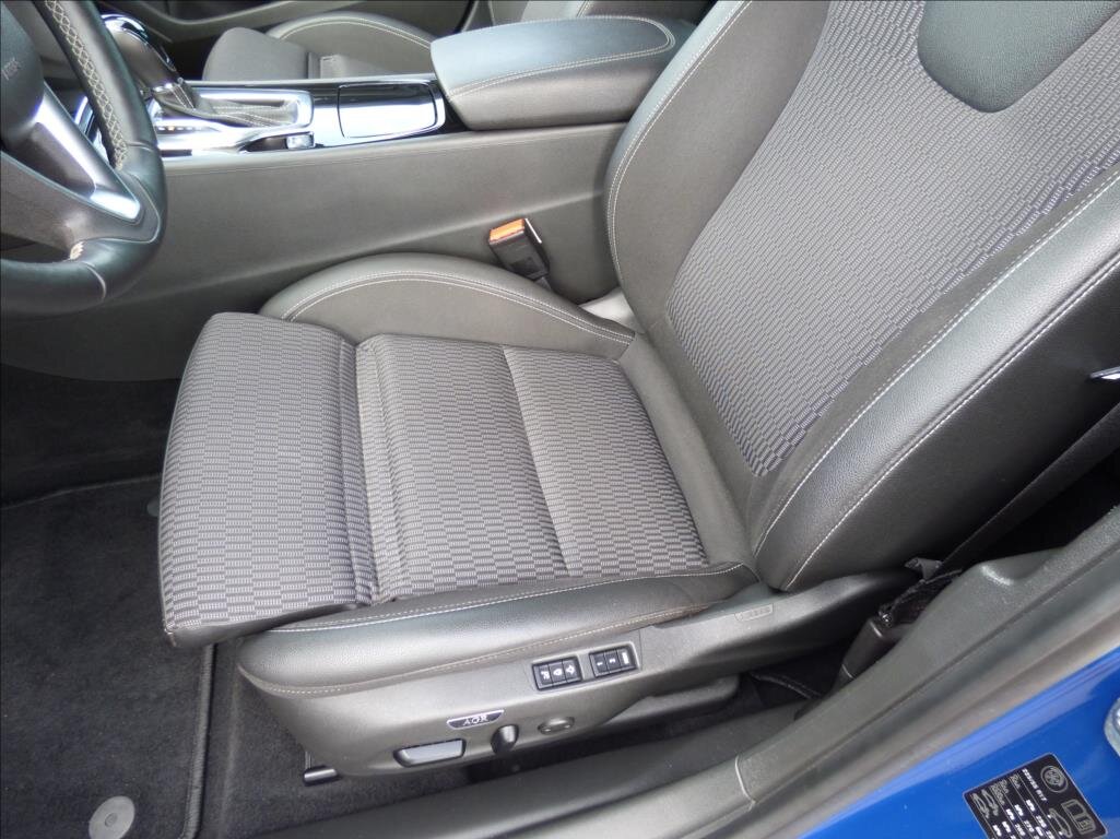 Opel Insignia Kombi 2,0 l 154 kw