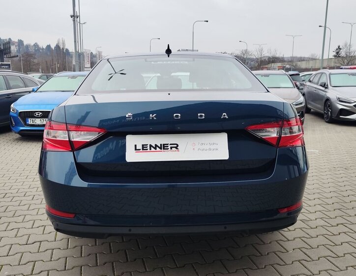 Škoda Superb Sedan 1,5 l 110 kw