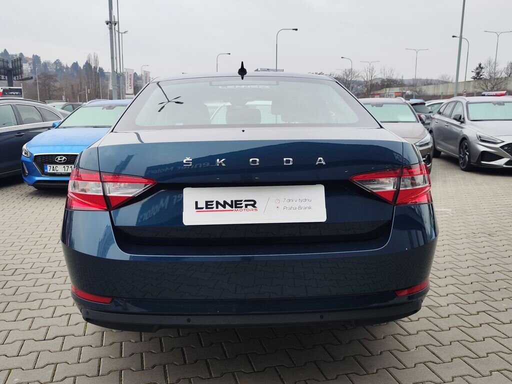 Škoda Superb Sedan 1,5 l 110 kw
