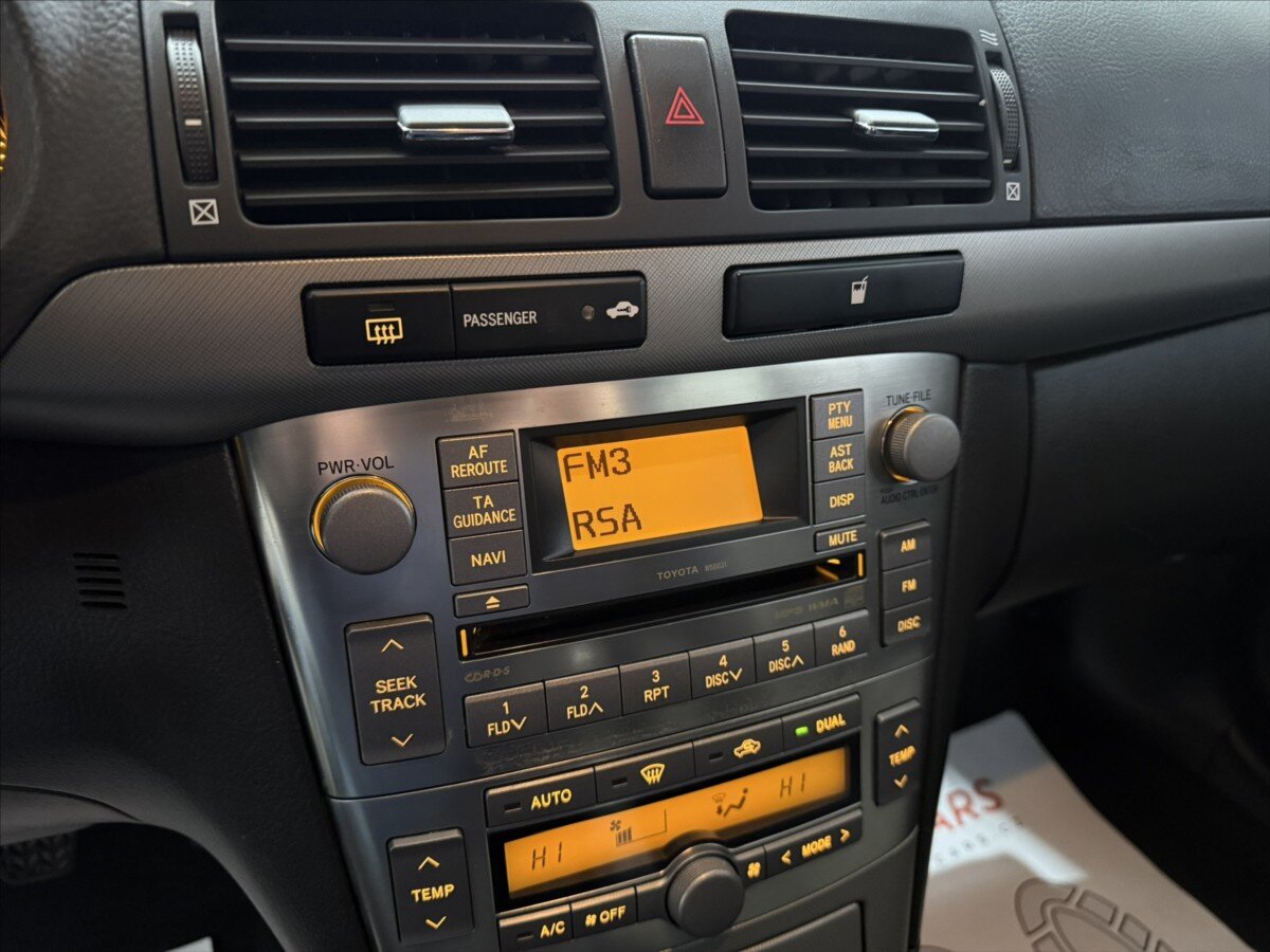 Toyota Avensis Liftback 1,8 l 95 kw