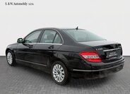 Mercedes-Benz Třídy C Sedan 1,8 l 135 kw