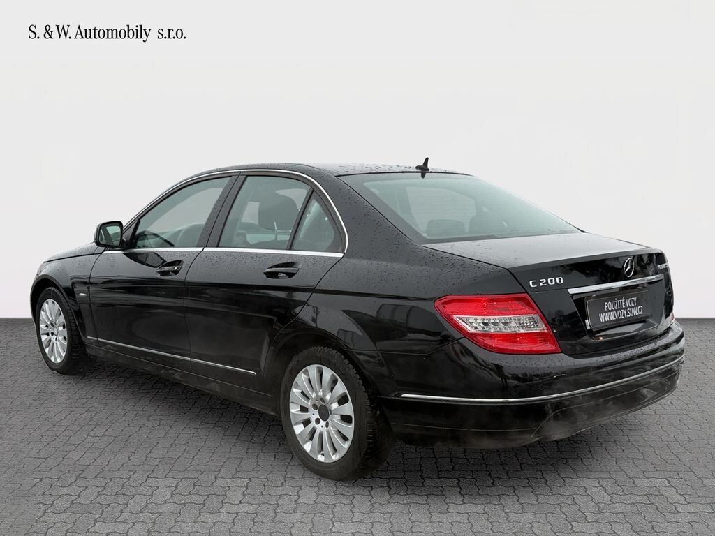 Mercedes-Benz Třídy C Sedan 1,8 l 135 kw