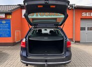 Volkswagen Passat Kombi 1,6 l 77 kw