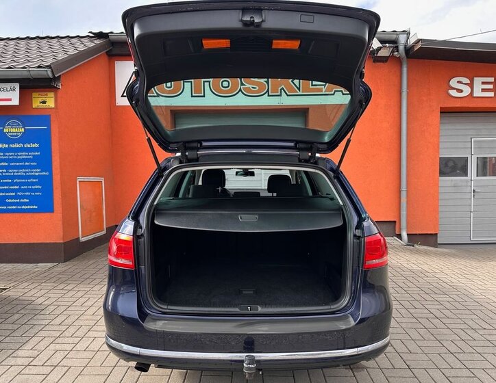 Volkswagen Passat Kombi 1,6 l 77 kw