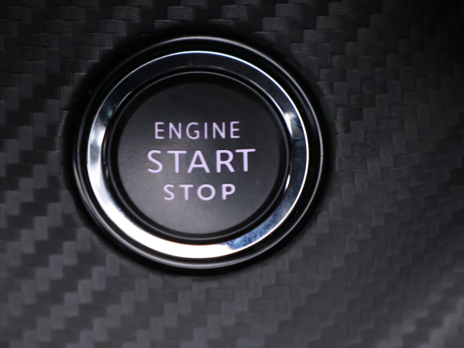 Peugeot 208 Hatchback 1,2 l 74 kw