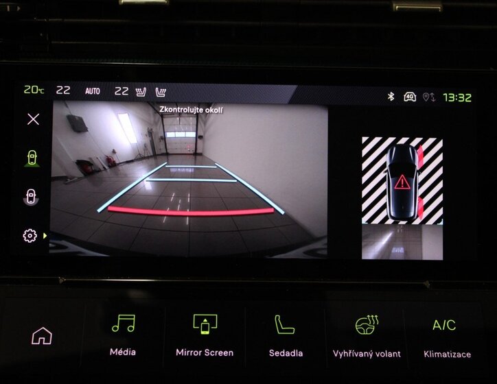 Peugeot 308 Hatchback 1,2 l 96 kw