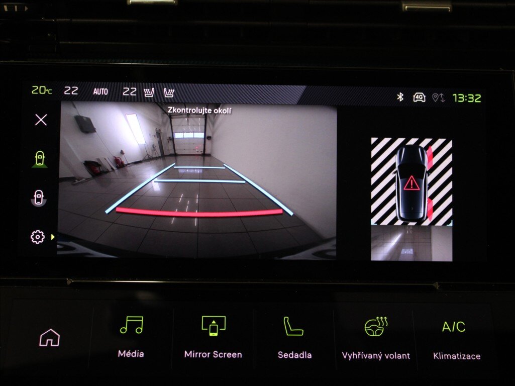 Peugeot 308 Hatchback 1,2 l 96 kw