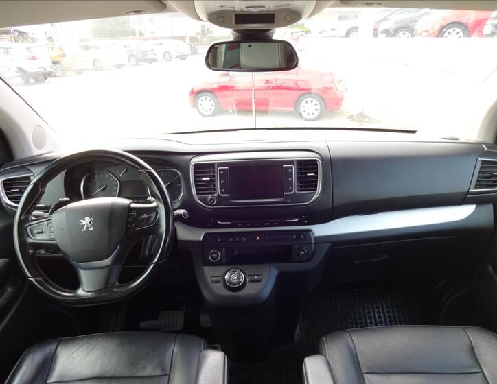 Peugeot Traveller 39