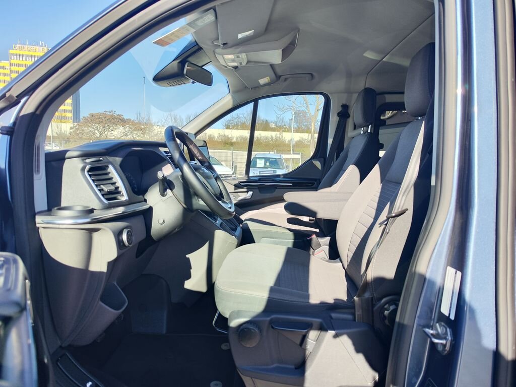 Ford Tourneo Custom VAN / Minibus 2,0 l 110 kw