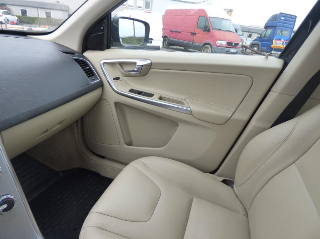 Volvo XC60 Kombi 2,0 l 110 kw