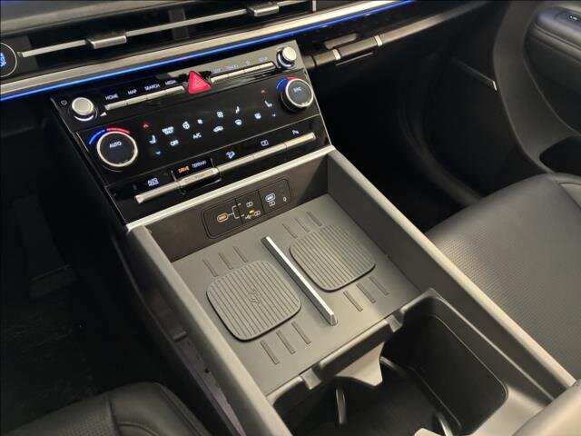 Hyundai Santa Fe SUV / Terénní 1,6 l 117 kw