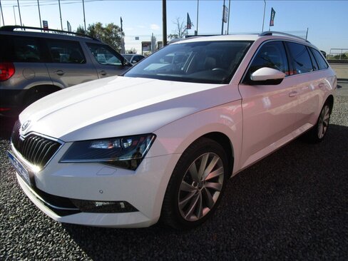 Škoda Superb Kombi 1,8 l 132 kw