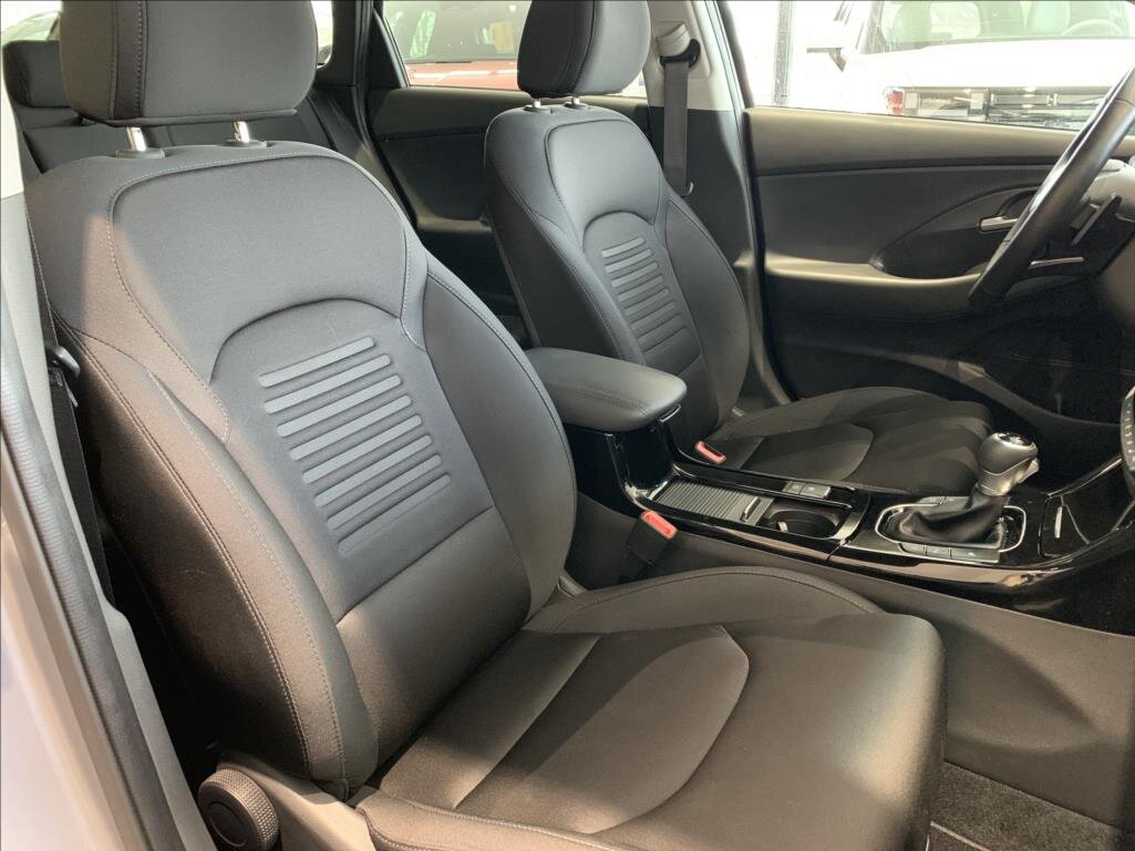 Hyundai i30 Kombi 998,0 73 kw