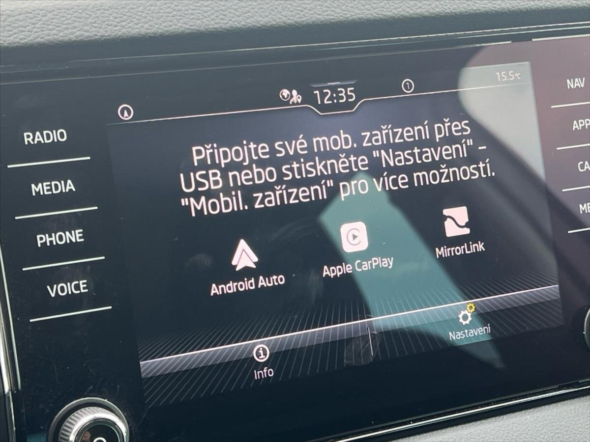 Škoda Karoq SUV / Terénní 1,5 l 110 kw