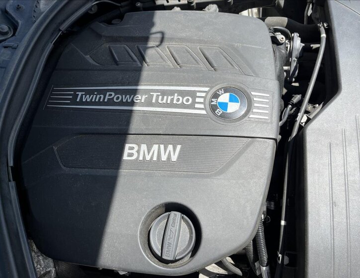 BMW Řada 3 Sedan / Limuzína 2,0 l 135 kw