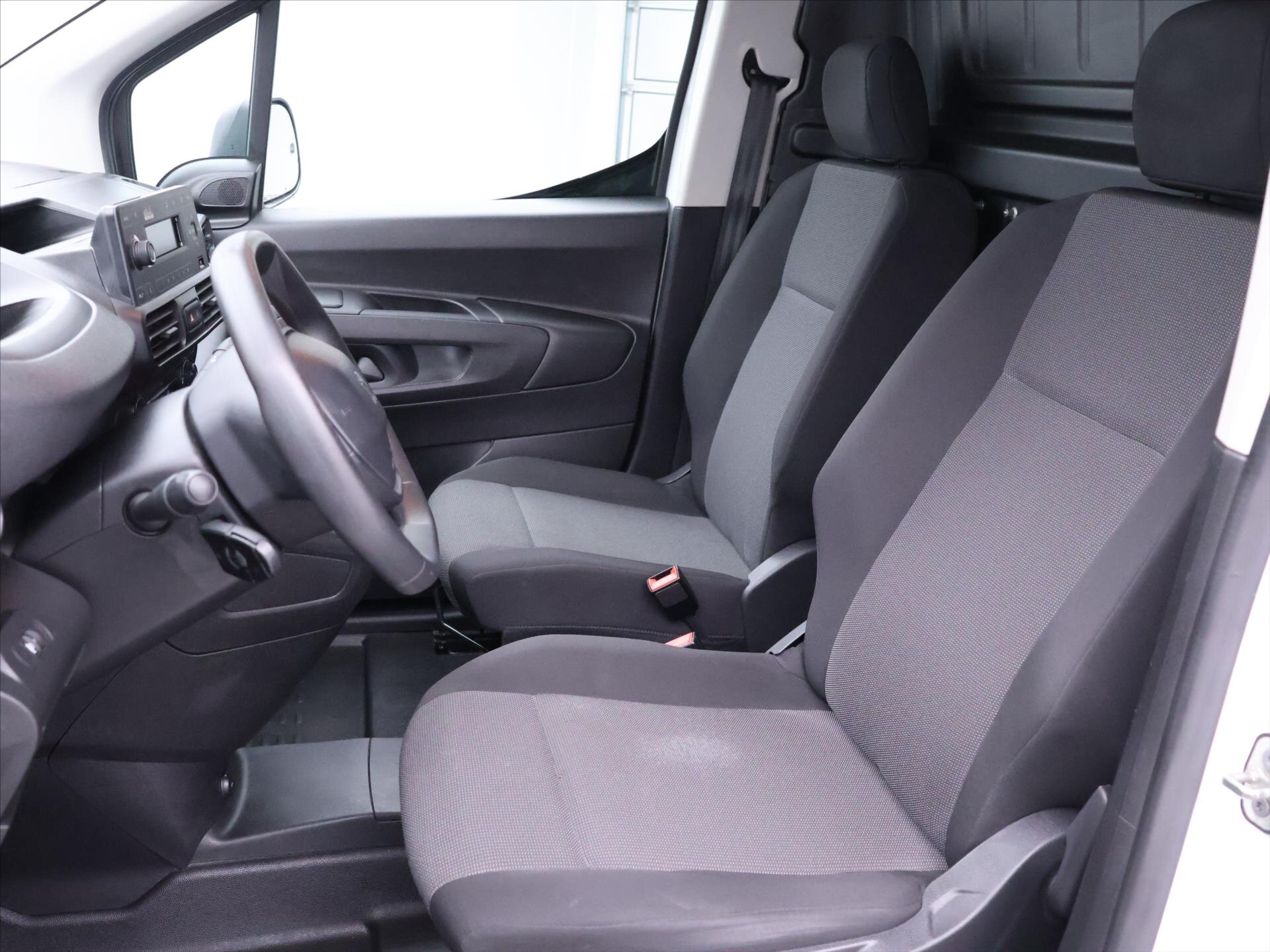 Peugeot Partner Ostatní 1,2 l 81 kw