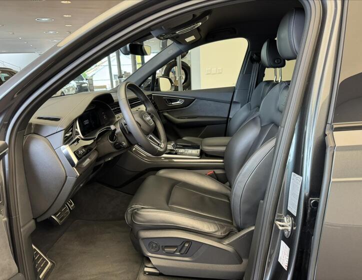 Audi Q7 7