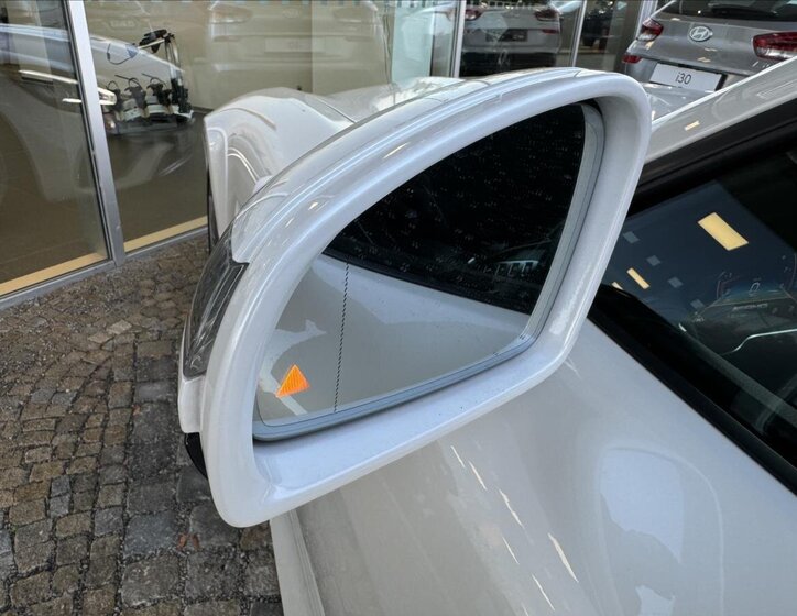 Mercedes-Benz AMG GT 25