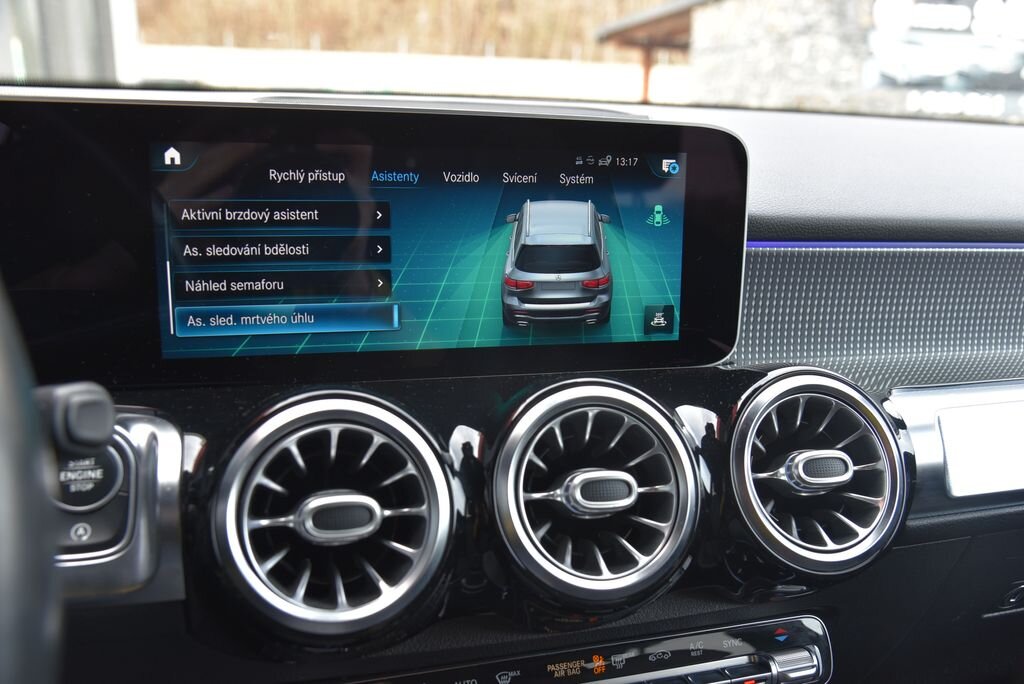 Mercedes-Benz GLB SUV / Terénní 2,0 l 110 kw