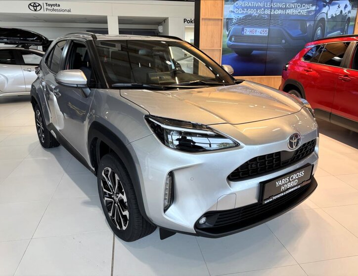 Toyota Yaris Cross SUV 1,5 l 85 kw