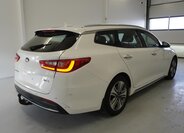KIA Optima Kombi 2,0 l 151 kw