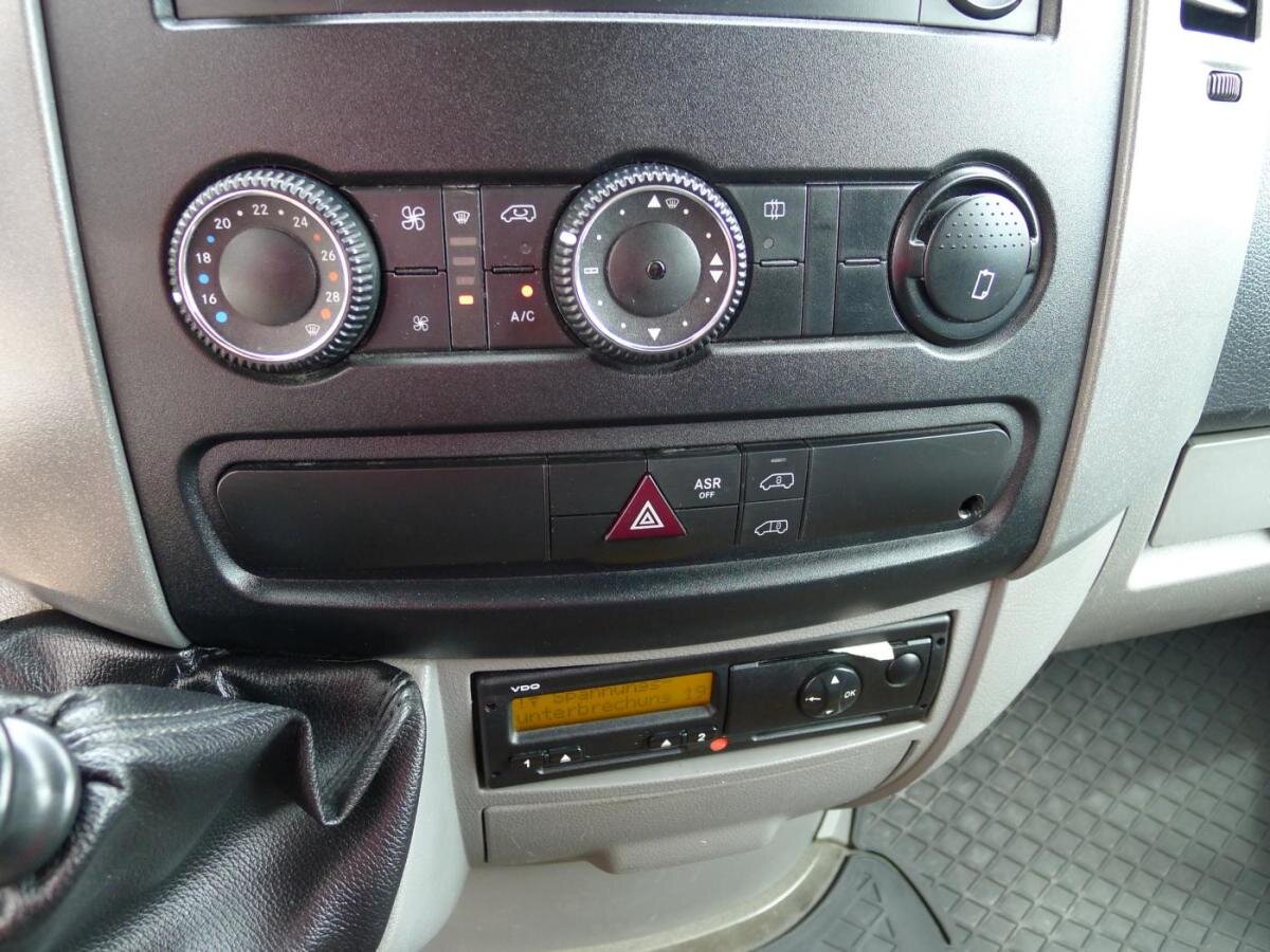Mercedes-Benz Sprinter Užitková 2,1 l 120 kw